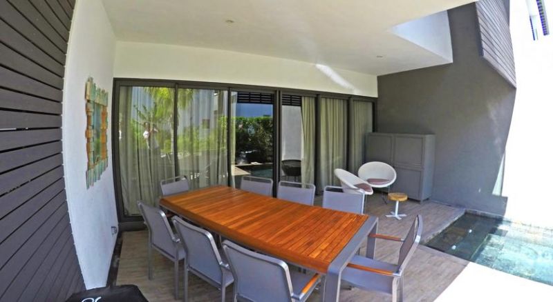 Latitude Apart 4*