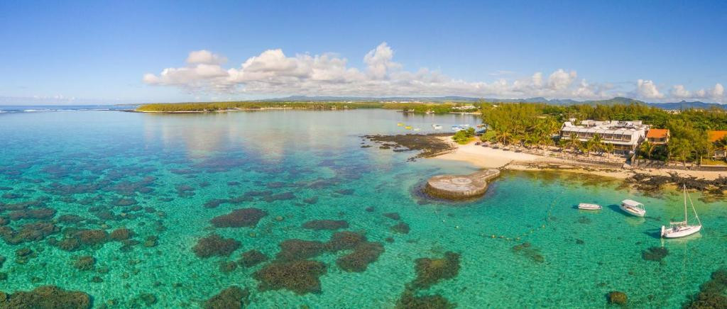Le Peninsula Bay Beach Resort & Spa 3*