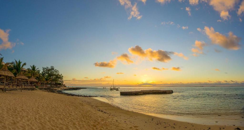 Le Peninsula Bay Beach Resort & Spa 3*