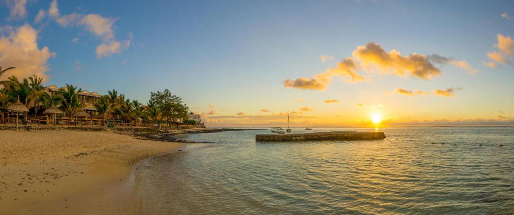 Le Peninsula Bay Beach Resort & Spa 3*