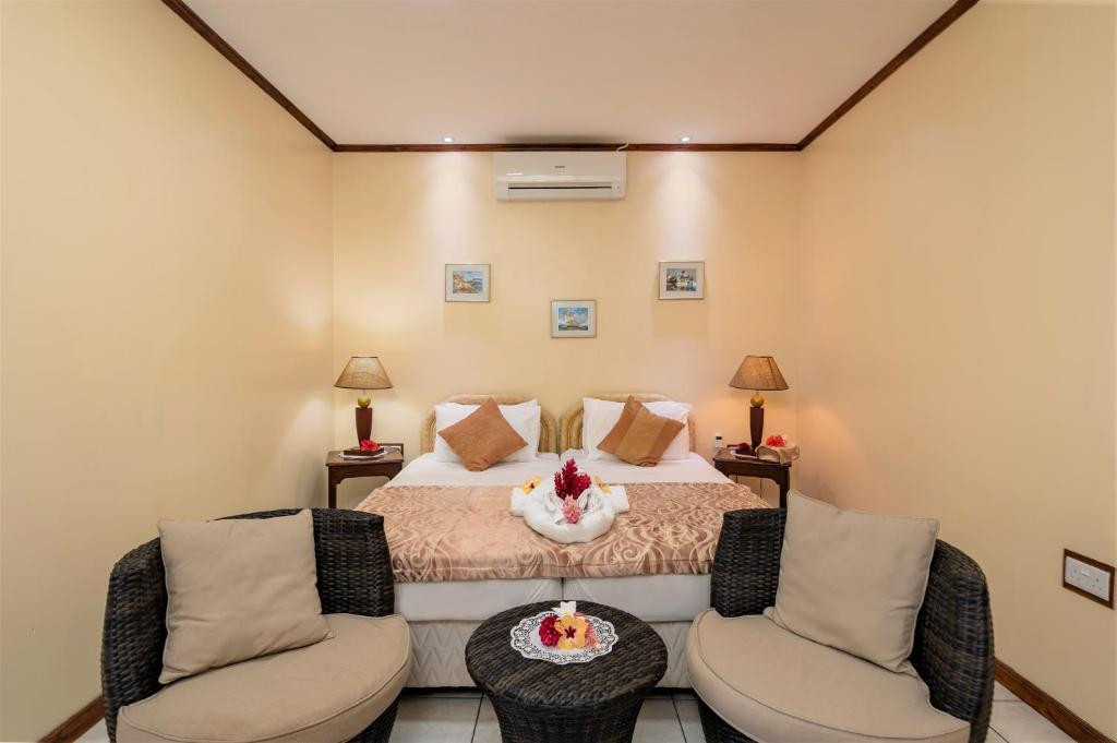 Carana Hilltop Villa 4*