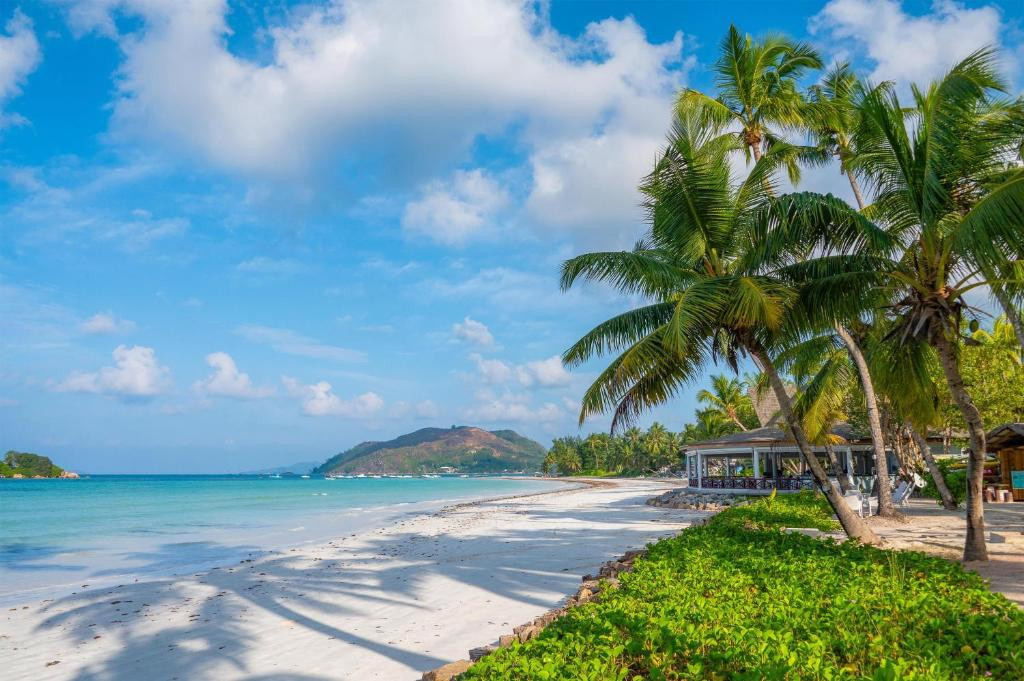 Paradise Sun 4*