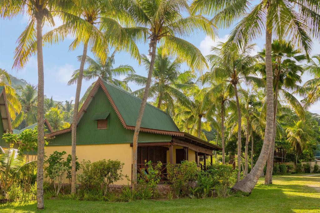 Paradise Sun 4*