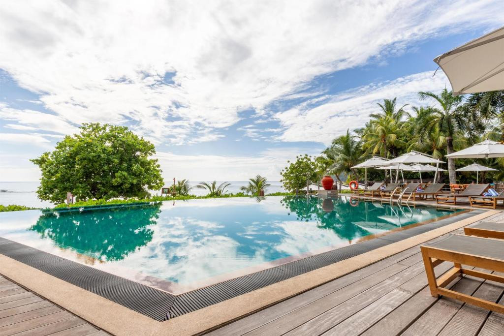 Doubletree By Hilton Seychelles Allamanda Resort & Spa 4*