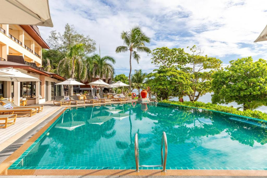 Doubletree By Hilton Seychelles Allamanda Resort & Spa 4*