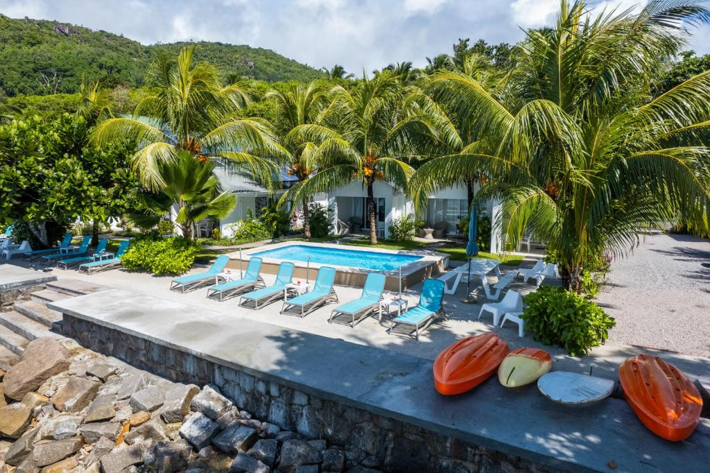 Le Nautique Luxury Beachfront Apartments