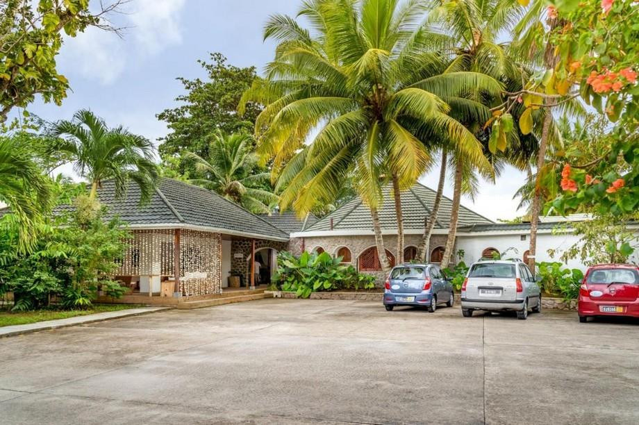 Bliss Hotel Praslin 3*