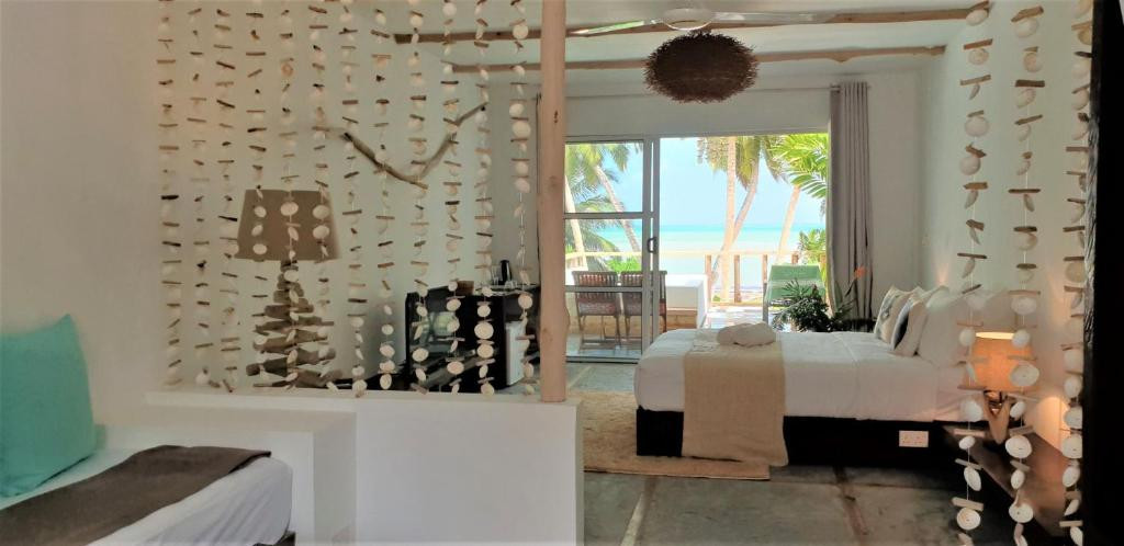 Bliss Hotel Praslin 3*