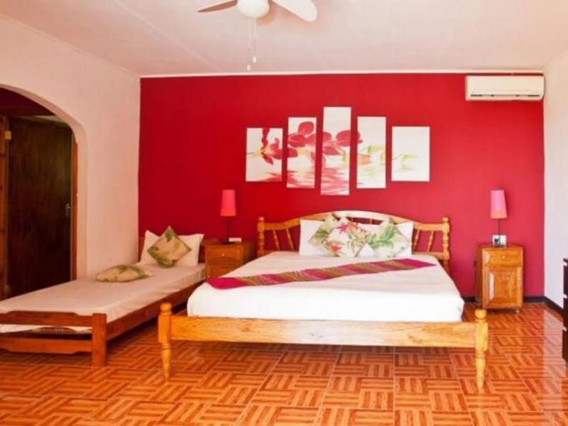 Albizia Lodge Apt 3*