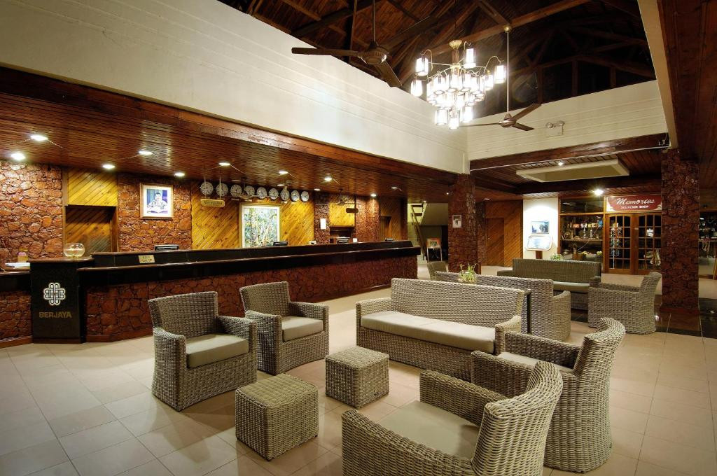 Berjaya Beau Vallon Bay Resort & Casino 4*