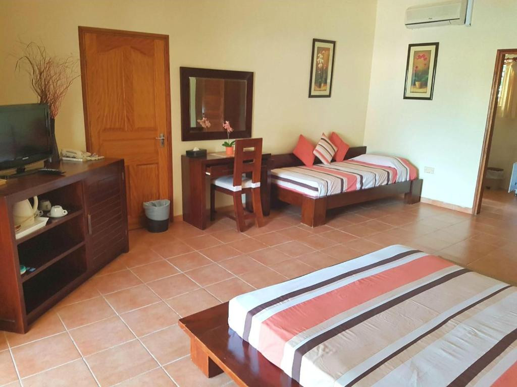 Britannia Hotel 2*