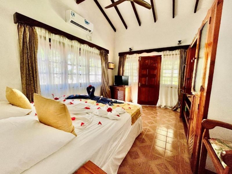 Chez Batista Villa 2*
