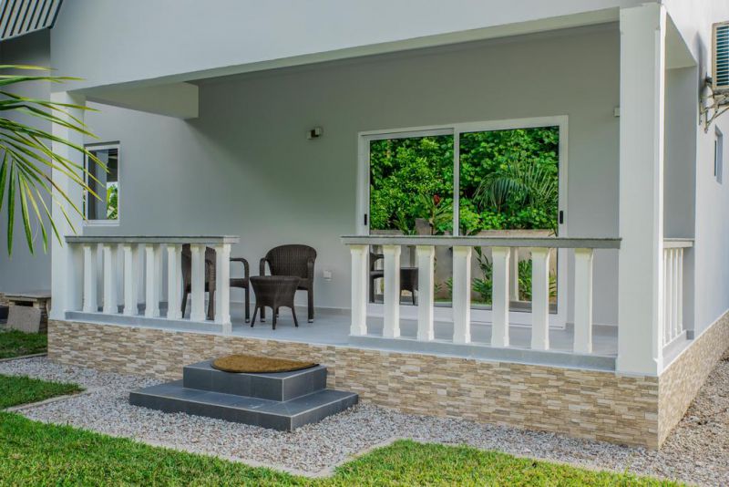Island Charm Of Praslin 3*