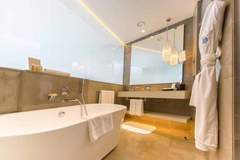 Rotana Tower Amman 5*