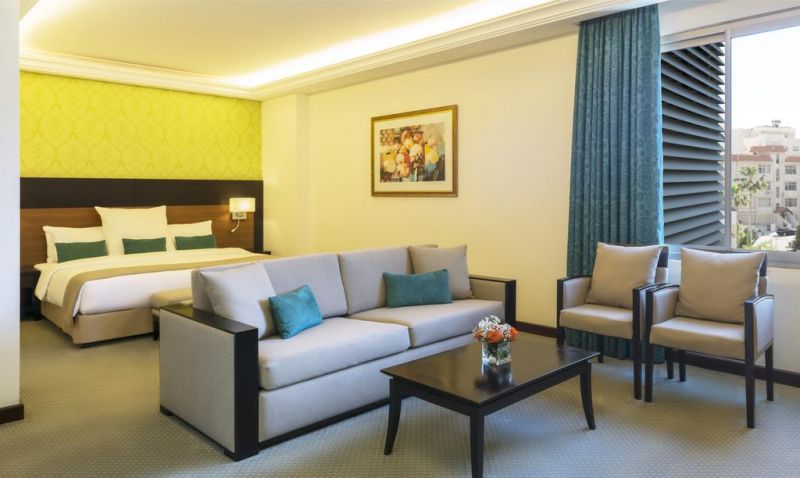Corp Executive 4*