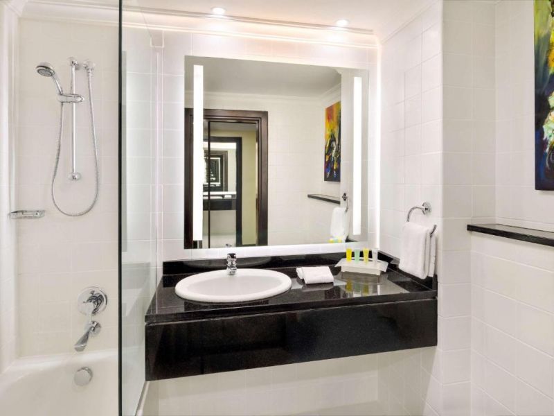 Movenpick Hotel Amman (Ex. Holiday Inn Amman) 5*