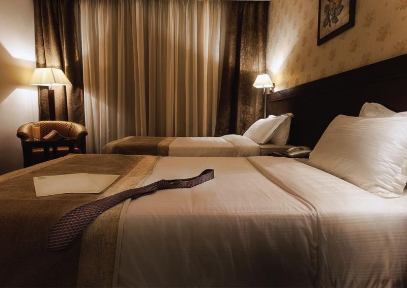 Seven Roses Hotel 4*