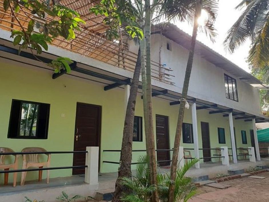 Cocks Town Beach Stay 1*