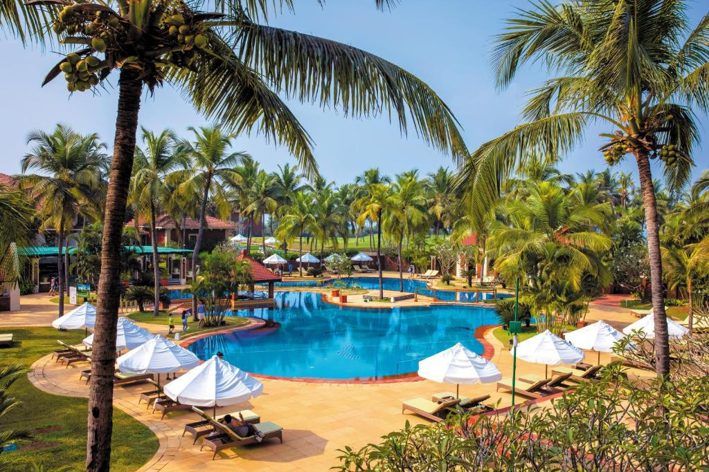 Caravela Beach Resort (Ex. Ramada Caravella) 4*