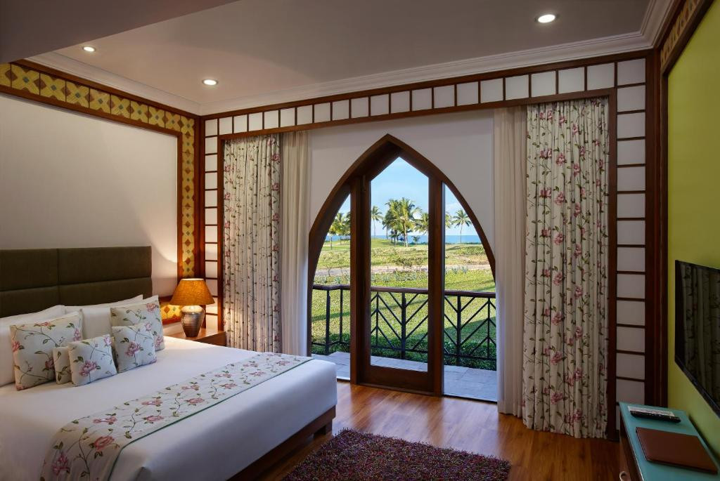 Caravela Beach Resort (Ex. Ramada Caravella) 4*