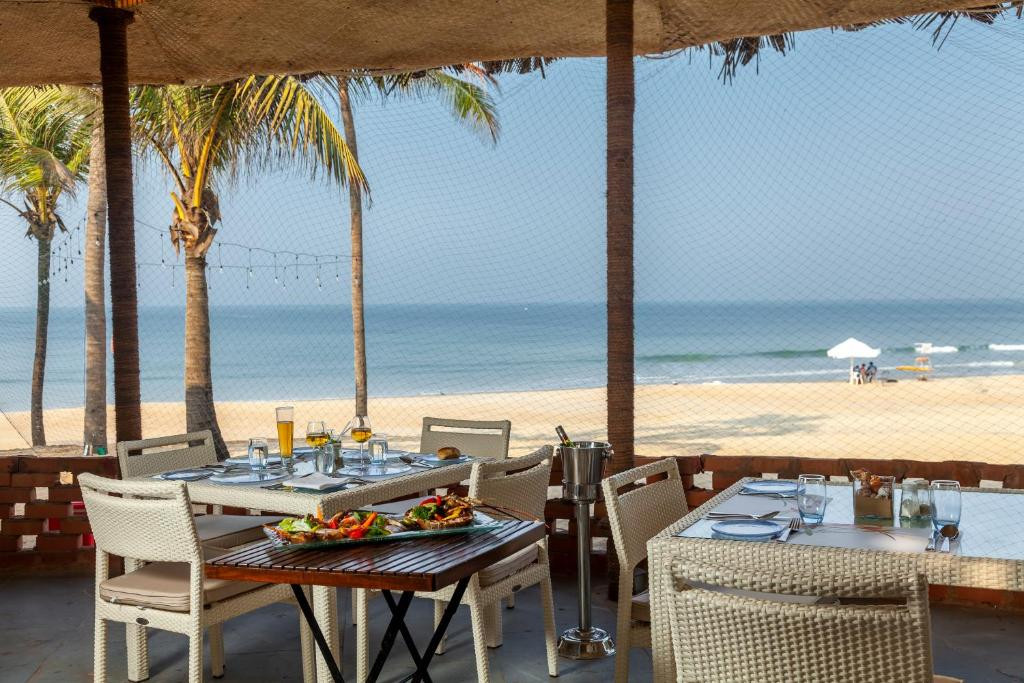 Caravela Beach Resort (Ex. Ramada Caravella) 4*