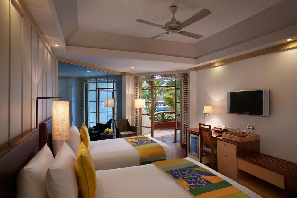 Caravela Beach Resort (Ex. Ramada Caravella) 4*