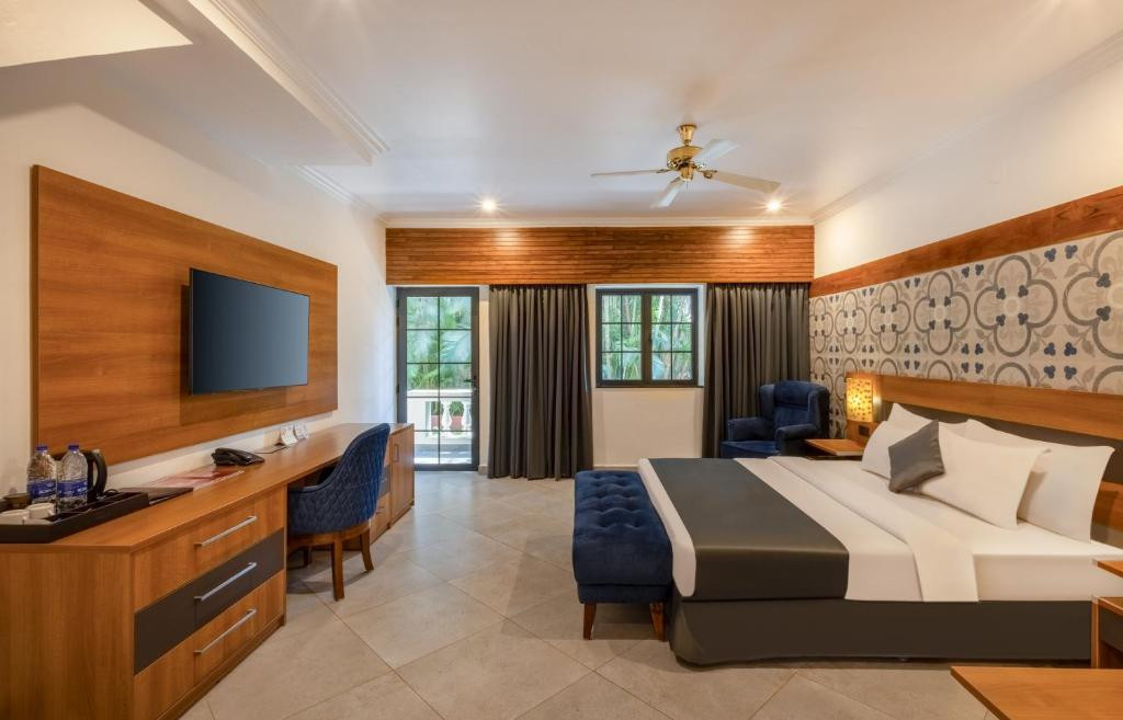 Chalston Beach Resort 3*