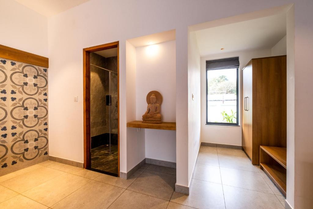 Chalston Beach Resort 3*