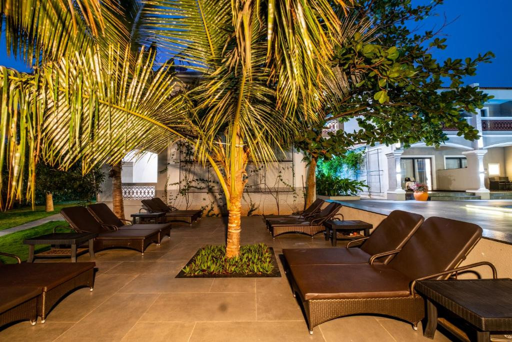 Chalston Beach Resort 3*