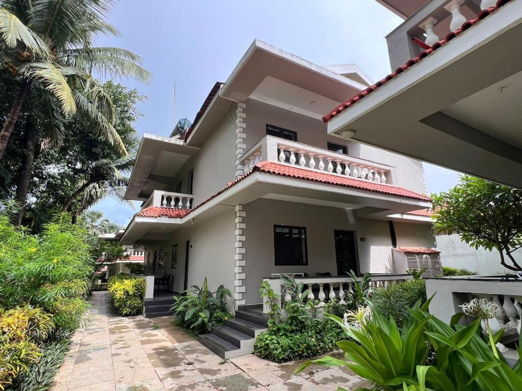 Chalston Beach Resort 3*