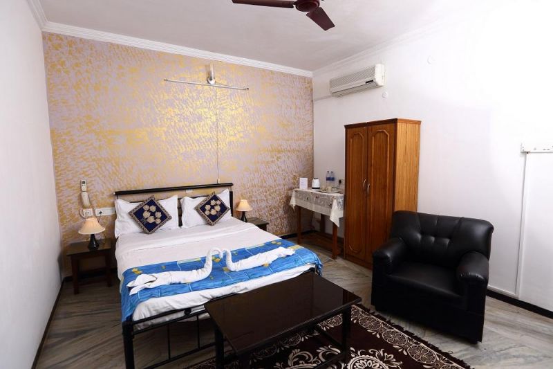 La Casa Siolim 2*