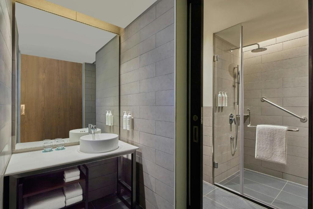 Le Meridien 5*