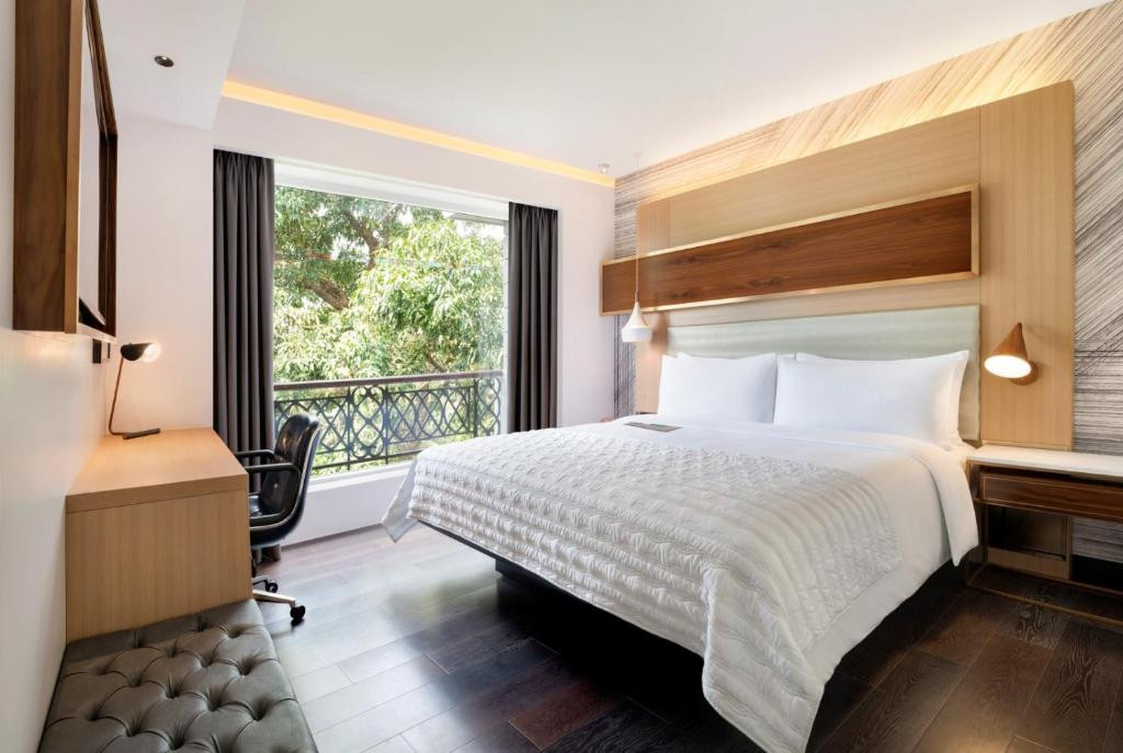 Le Meridien 5*