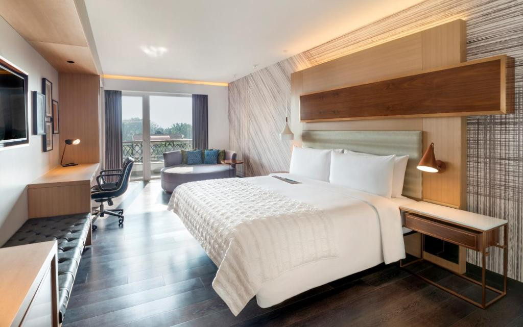 Le Meridien 5*
