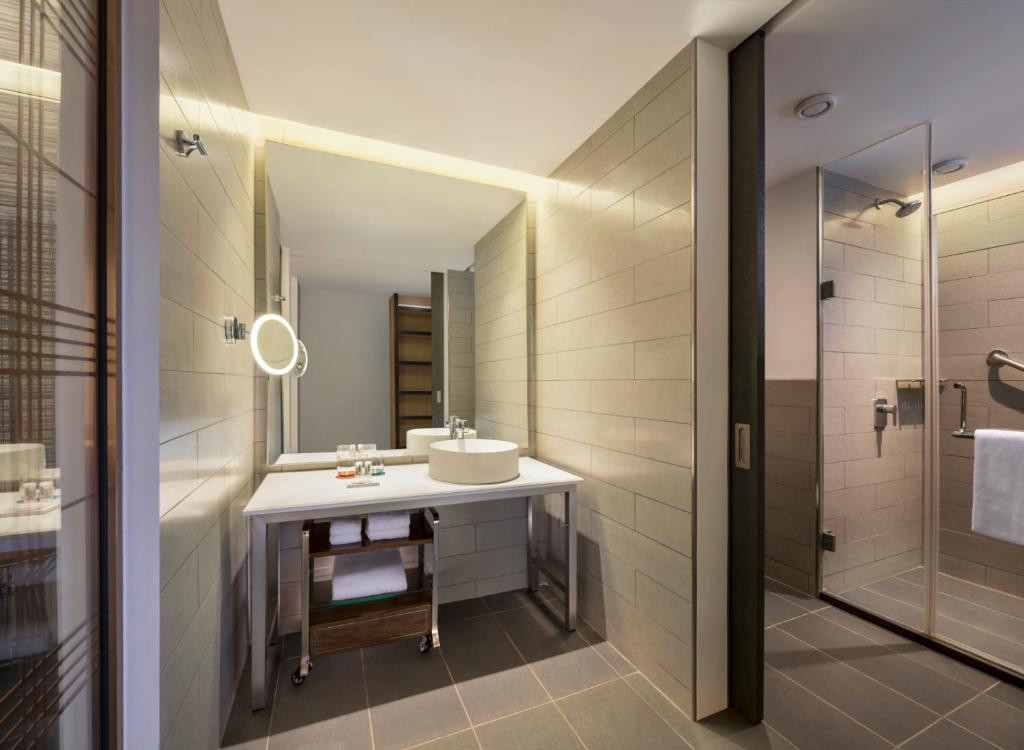 Le Meridien 5*
