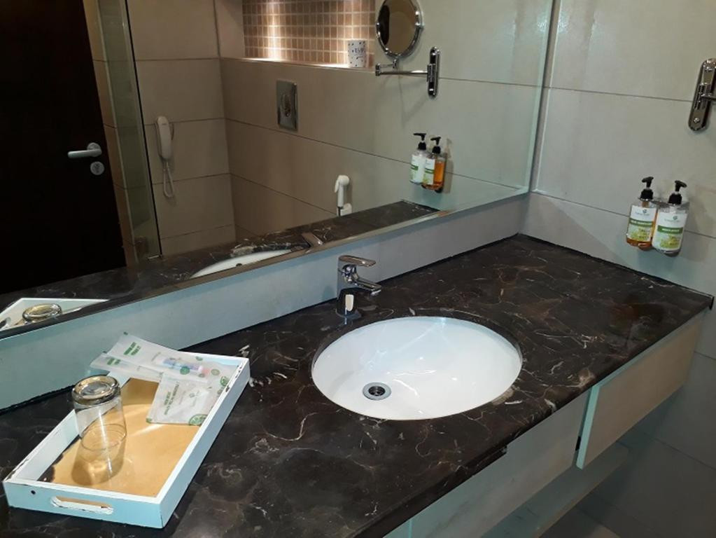 Lemon Tree Hotel Candolim 3*