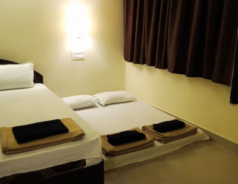 Madhus Inn 1*