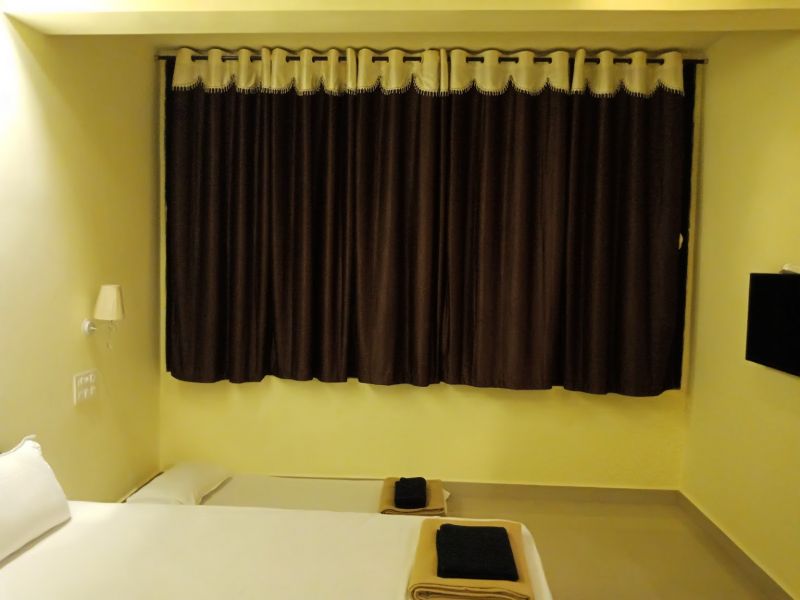 Madhus Inn 1*