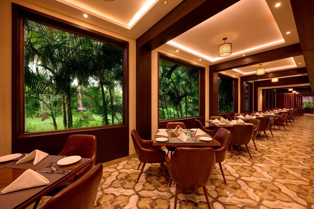 Sea Breeze Sarovar Portico (Ex. Sea Breeze Max Resort & Spa) 3*