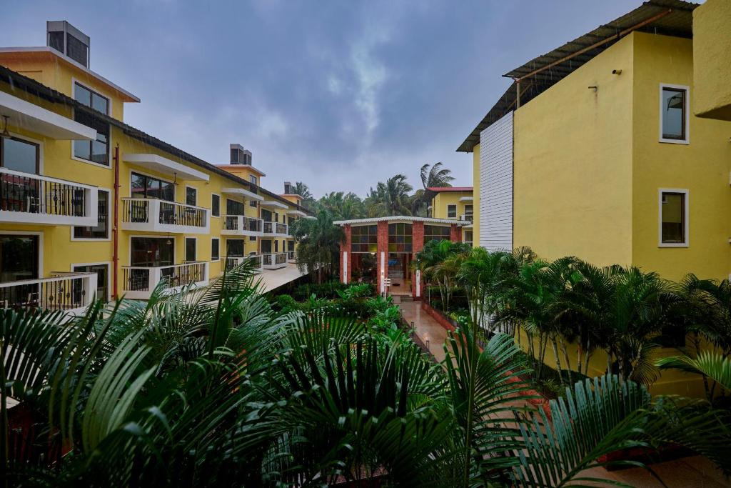 Sea Breeze Sarovar Portico (Ex. Sea Breeze Max Resort & Spa) 3*
