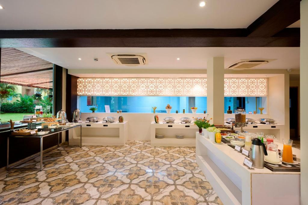 Sea Breeze Sarovar Portico (Ex. Sea Breeze Max Resort & Spa) 3*