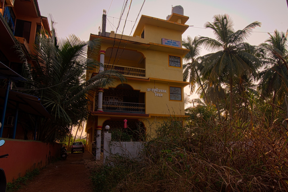 Morjim Guest House 1*