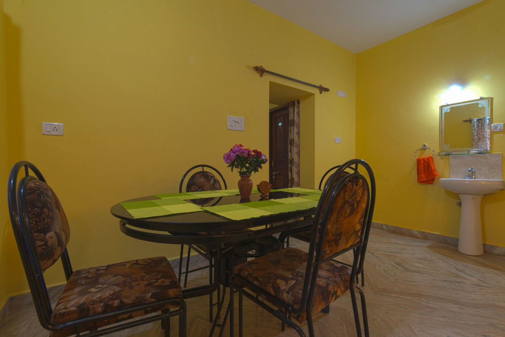 Morjim Guest House 1*