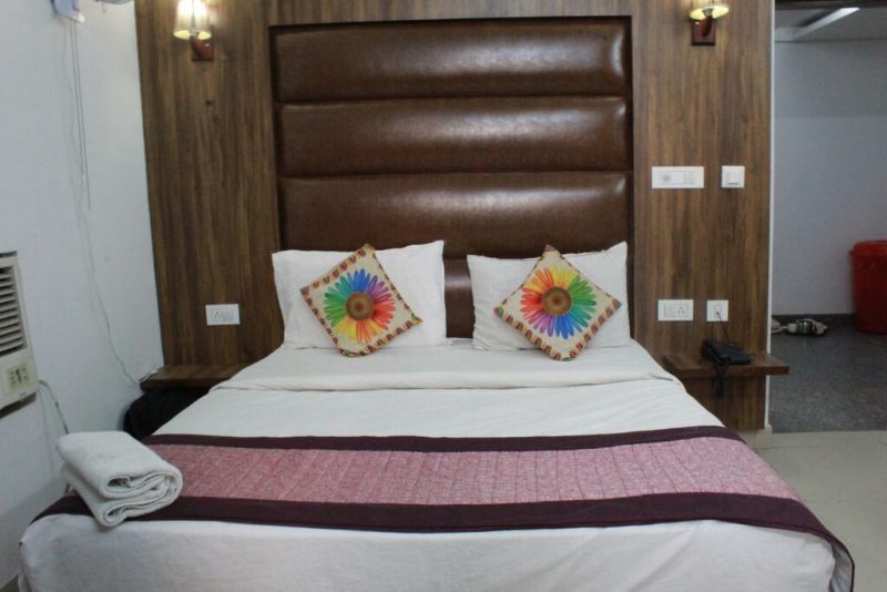 Noratan Palace 2*