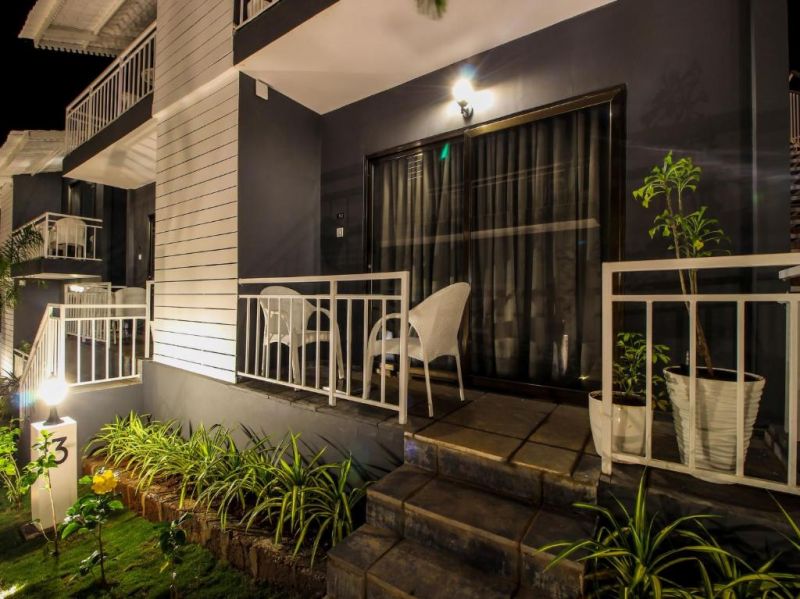 Oceans 7 Ashvem (Ex. Oyo Townhouse Ashvem) 2*