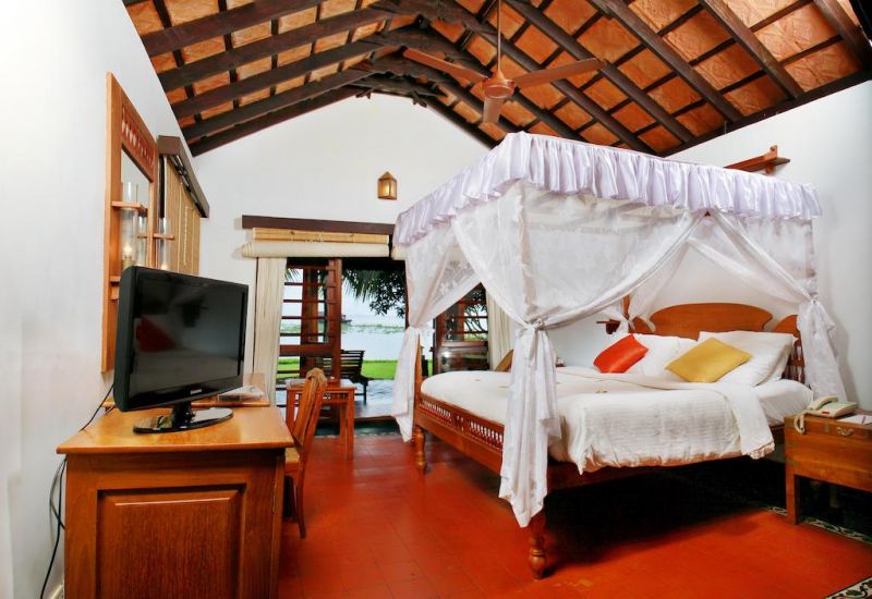 Punnamada Resort 4*