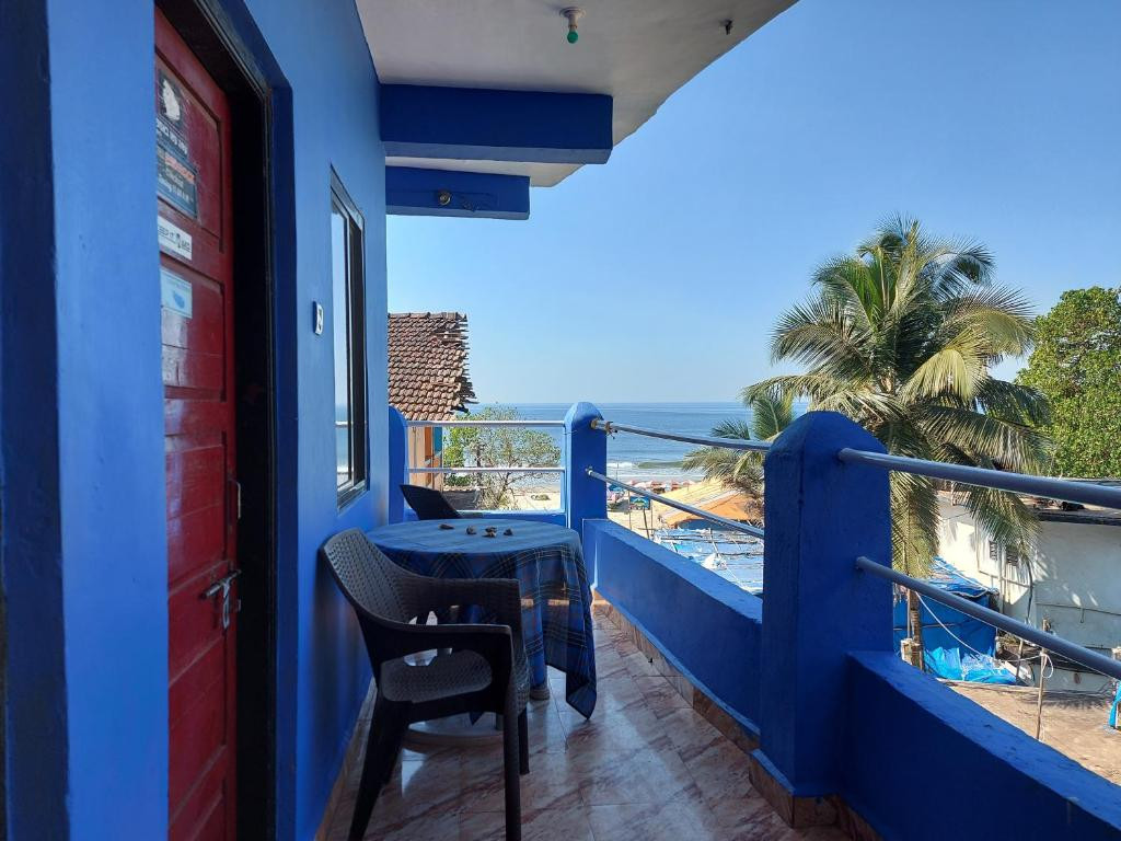 Red Rock Beach Hotel 2*