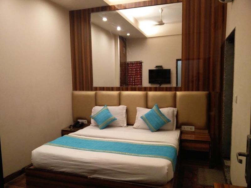 Rupam Hotel 3*