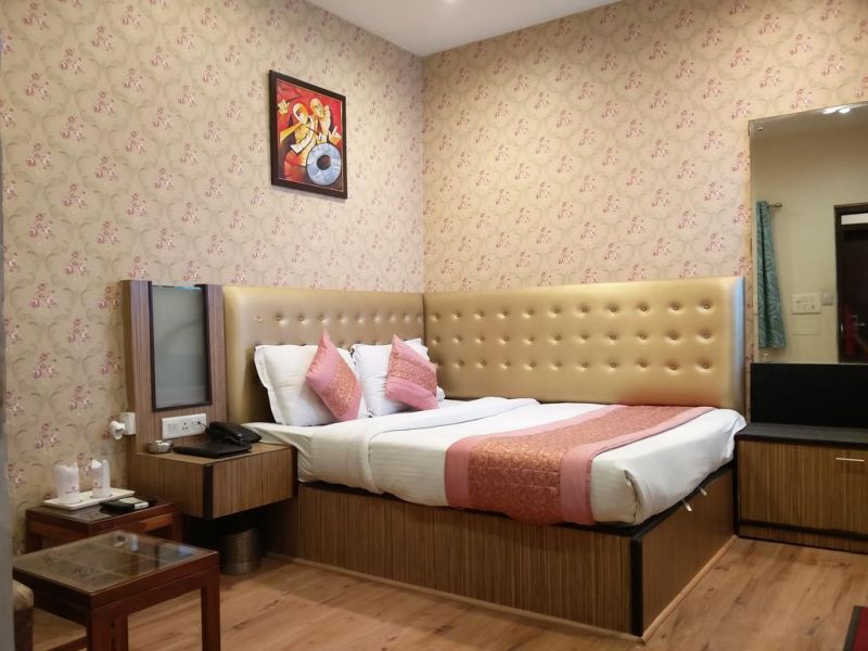 Rupam Hotel 3*