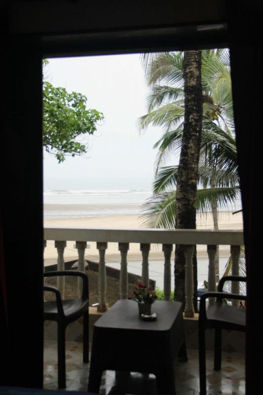 Sandy Shores Guest House (Ex. Ashvem Sea View) 2*